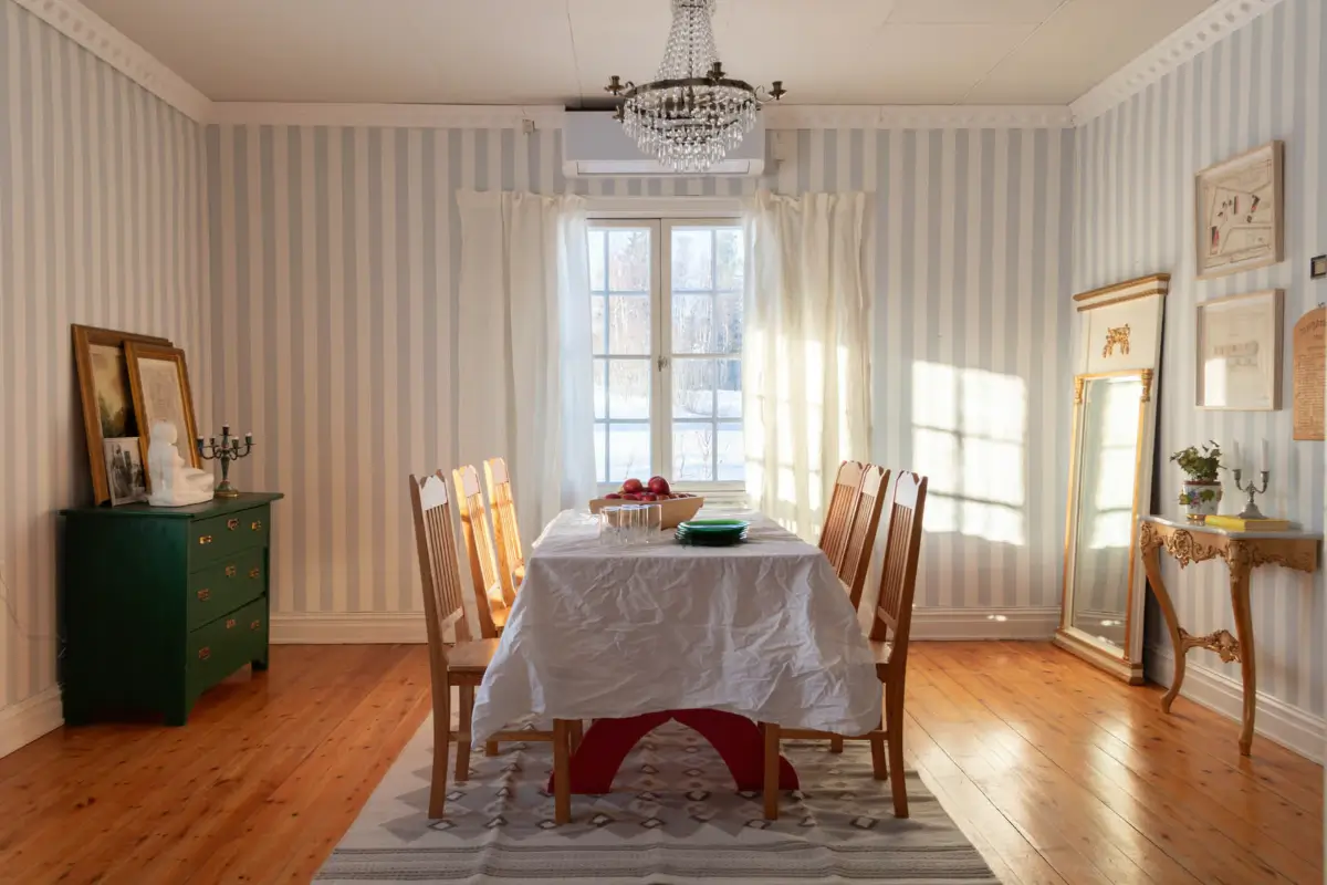 renovated-1920s-forest-guardians-residence-central-sweden-cheapscandihomes
