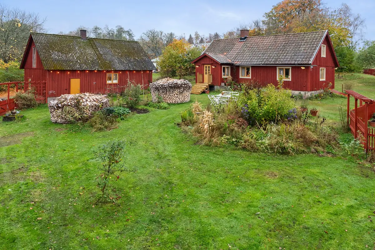 renovated-historic-house-south-sweden-cheapscandihomes