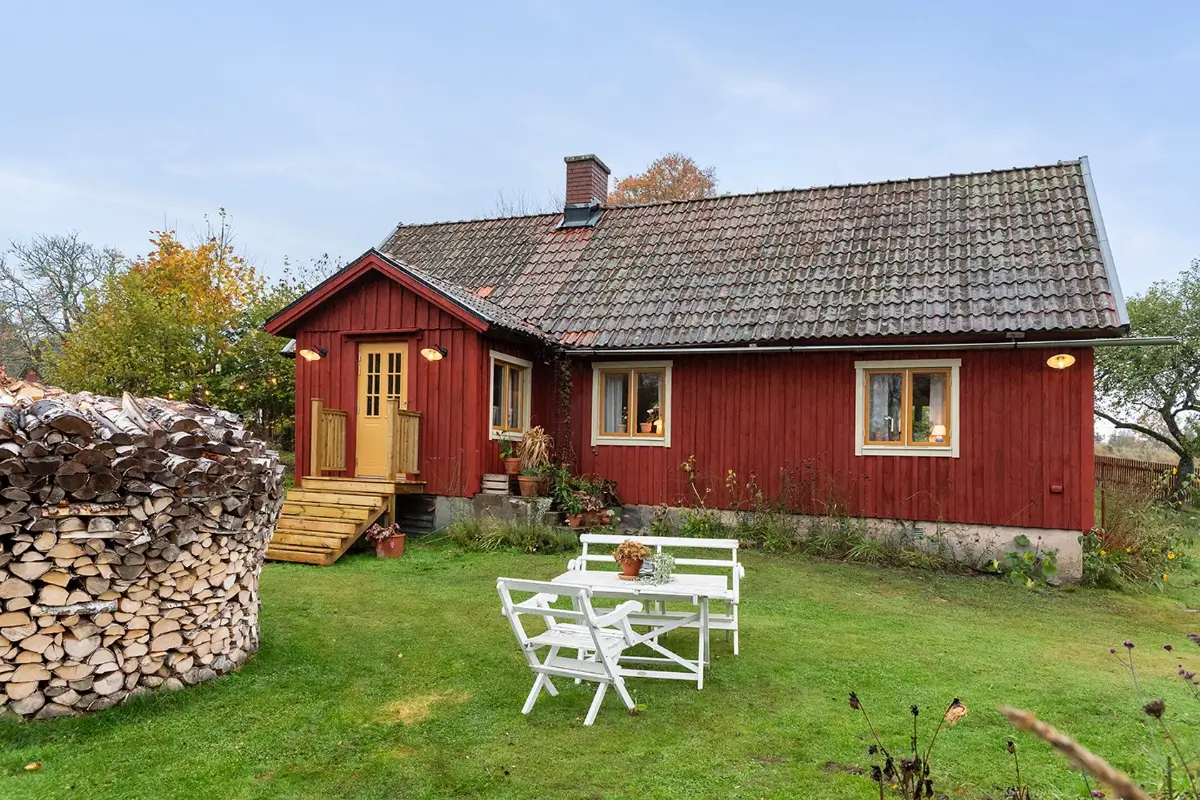 renovated-historic-house-south-sweden-cheapscandihomes