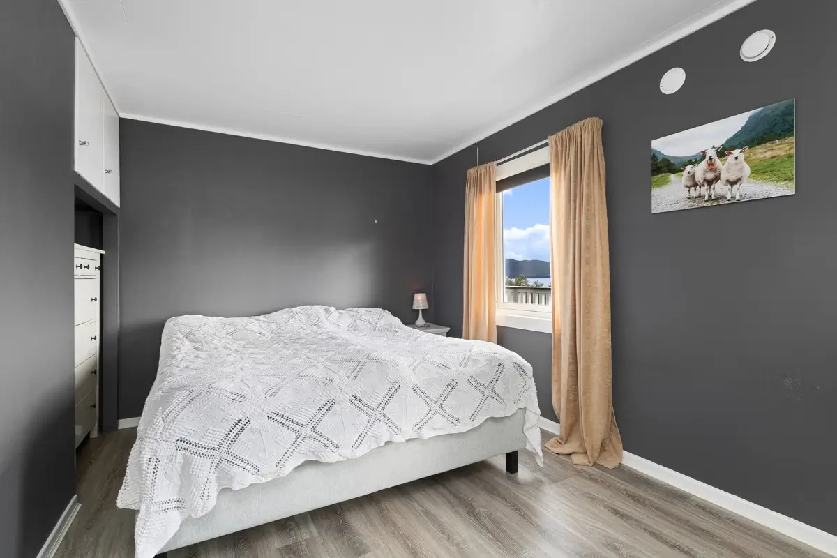 six-bedroom-family-home-west-norway-cheapscandihomes