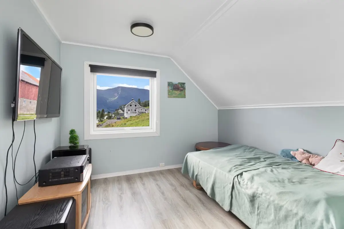 six-bedroom-family-home-west-norway-cheapscandihomes