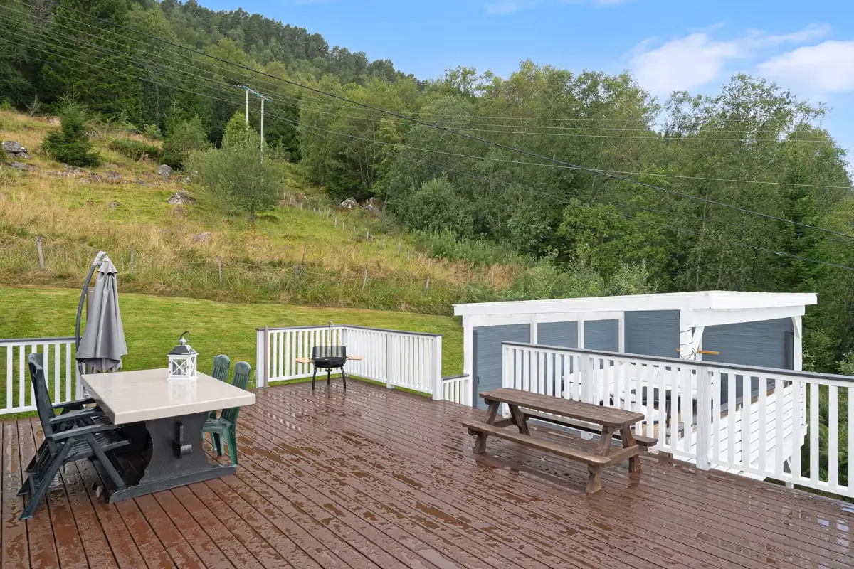 six-bedroom-family-home-west-norway-cheapscandihomes