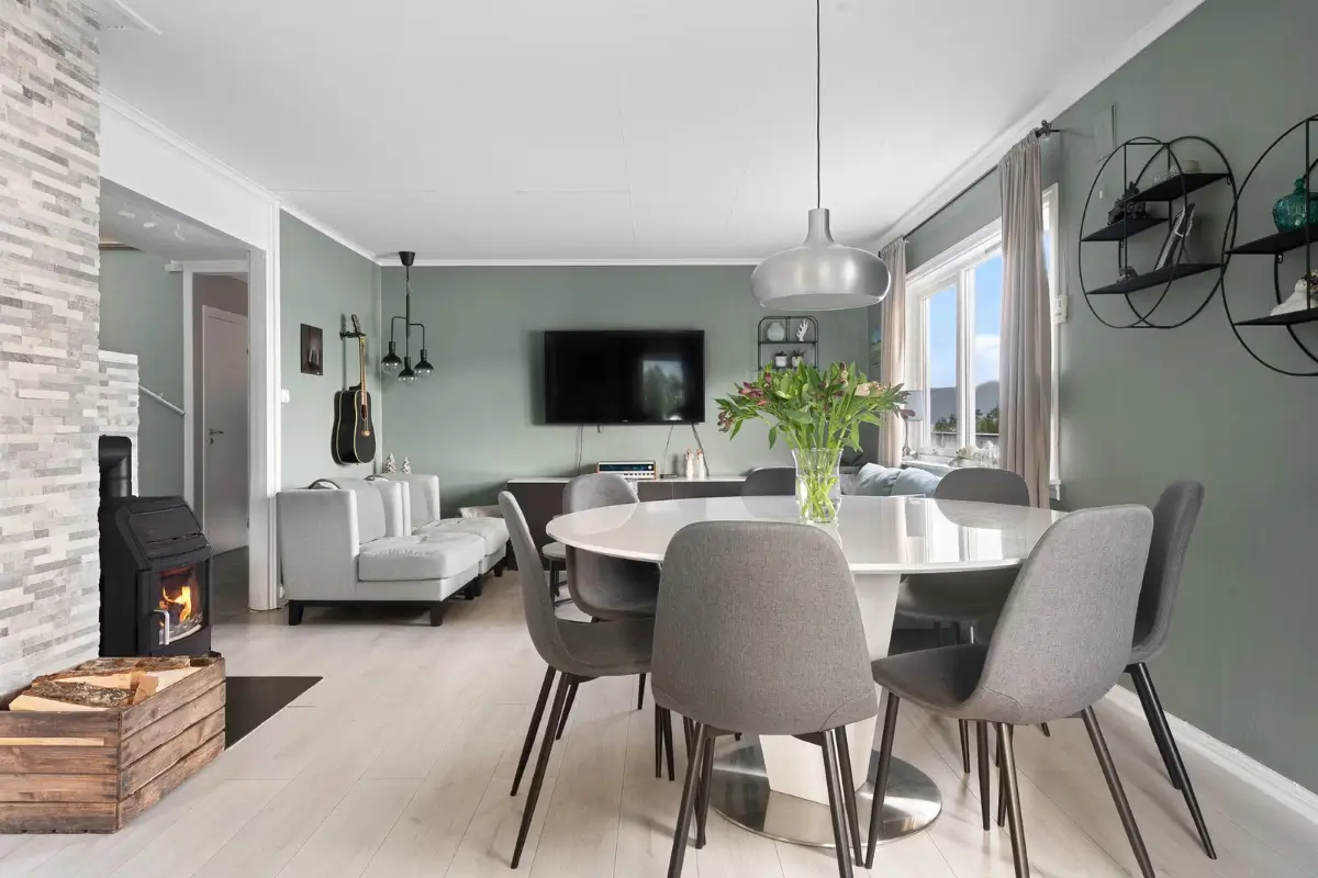 six-bedroom-family-home-west-norway-cheapscandihomes