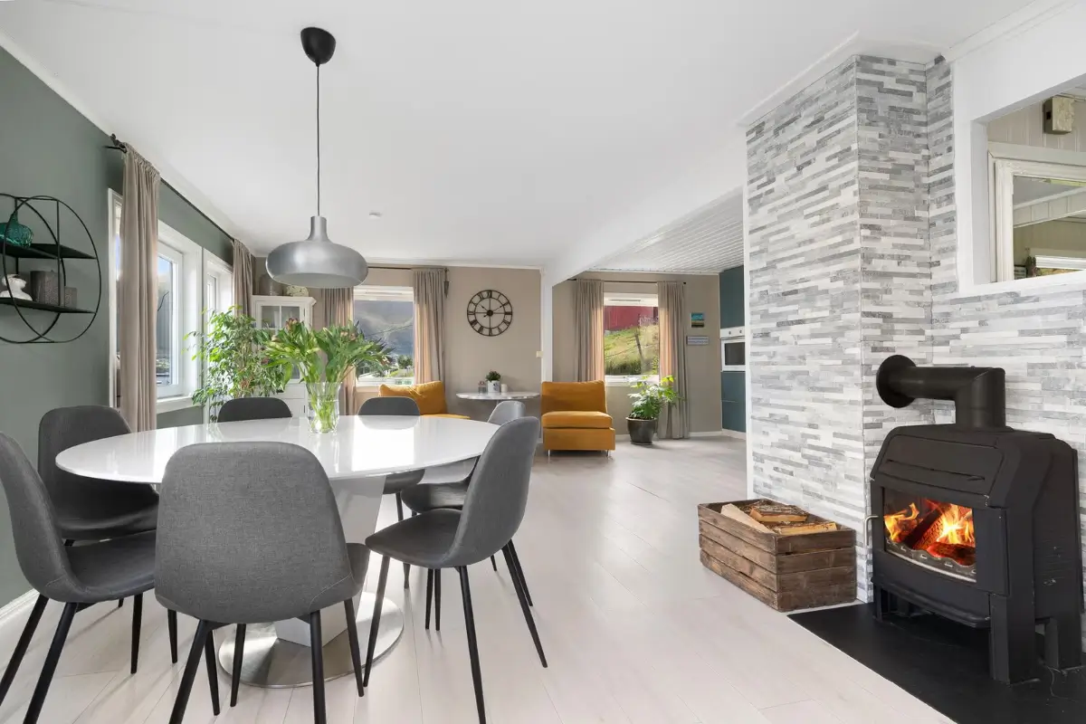 six-bedroom-family-home-west-norway-cheapscandihomes