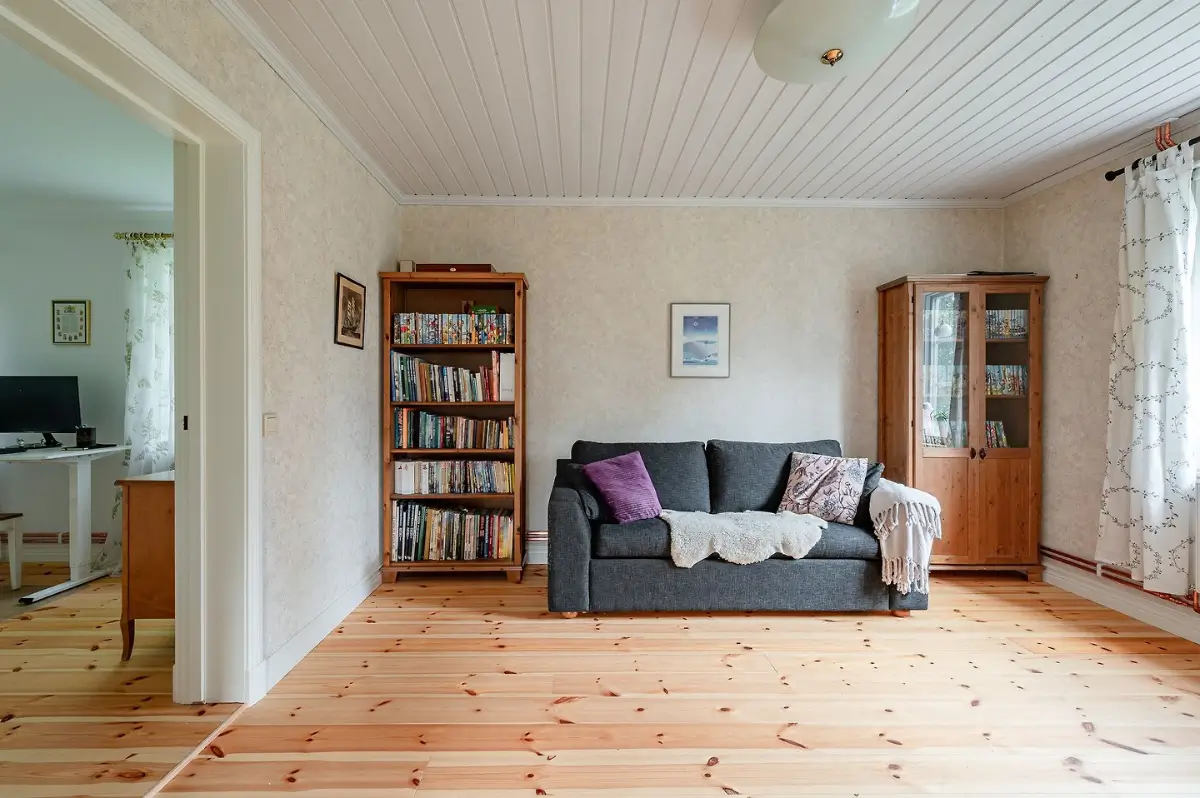 spacious-country-house-east-central-sweden-cheapscandihomes