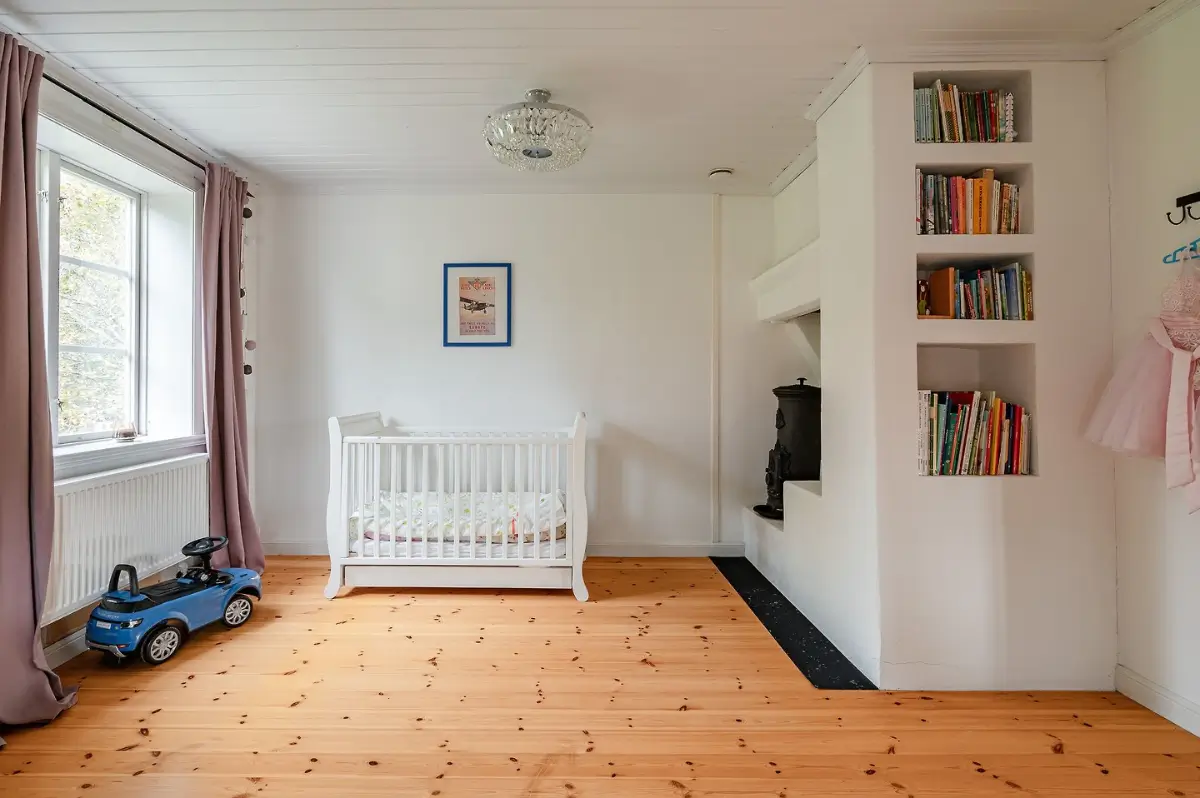 spacious-country-house-east-central-sweden-cheapscandihomes