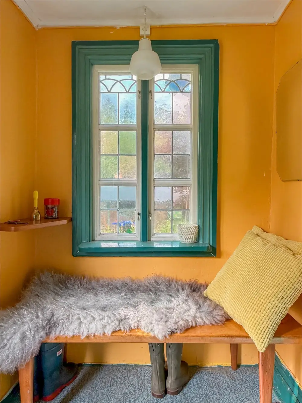 19th-century-country-cottage-large-garden-outbuidlings-central-sweden-cheapscandihomes