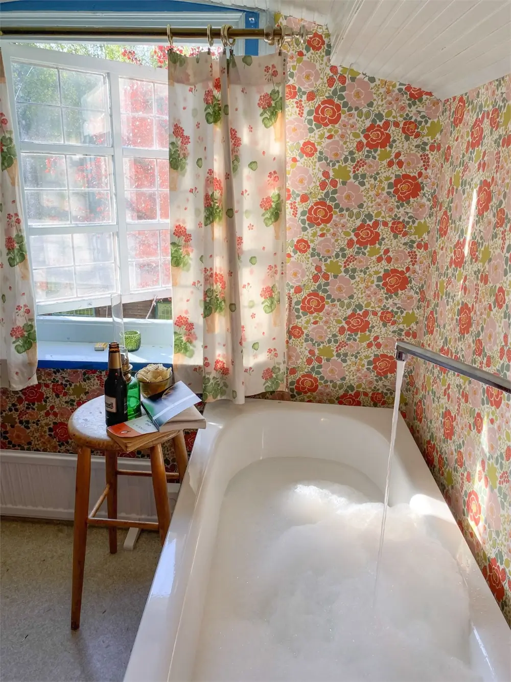 19th-century-country-cottage-large-garden-outbuidlings-central-sweden-cheapscandihomes