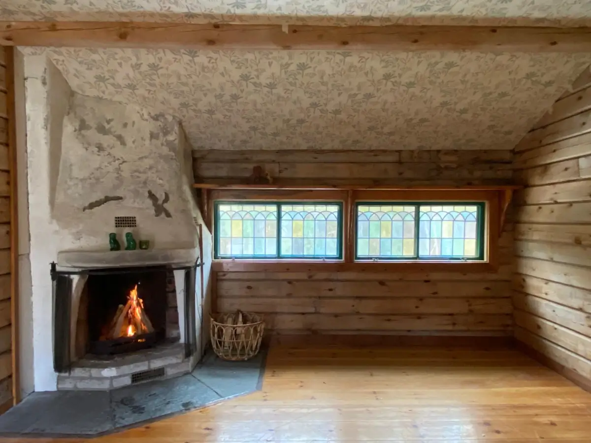 19th-century-country-cottage-large-garden-outbuidlings-central-sweden-cheapscandihomes