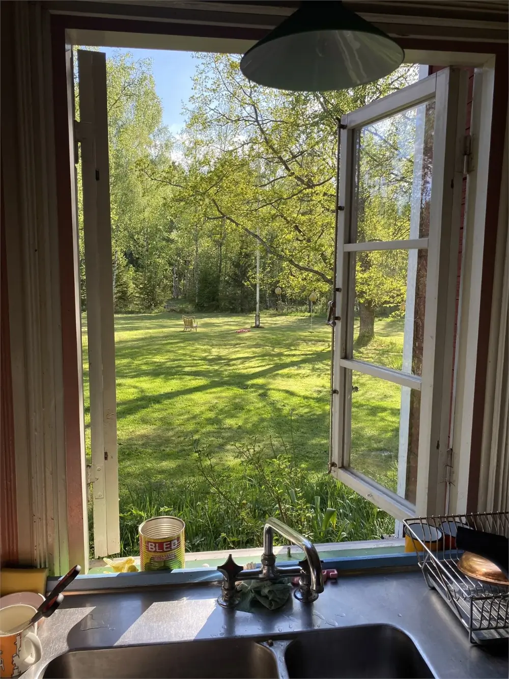 19th-century-country-cottage-large-garden-outbuidlings-central-sweden-cheapscandihomes