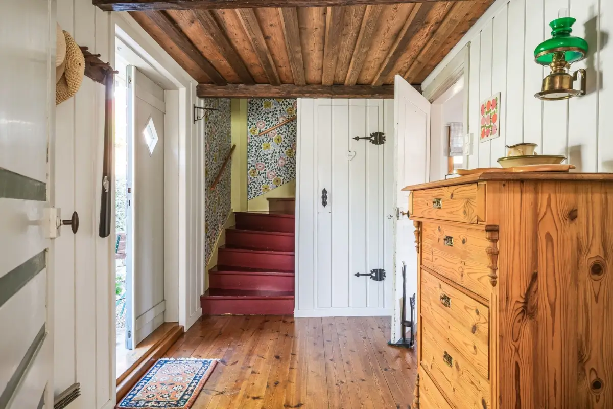 19th-century-country-idyll-east-sweden-cheapscandihomes