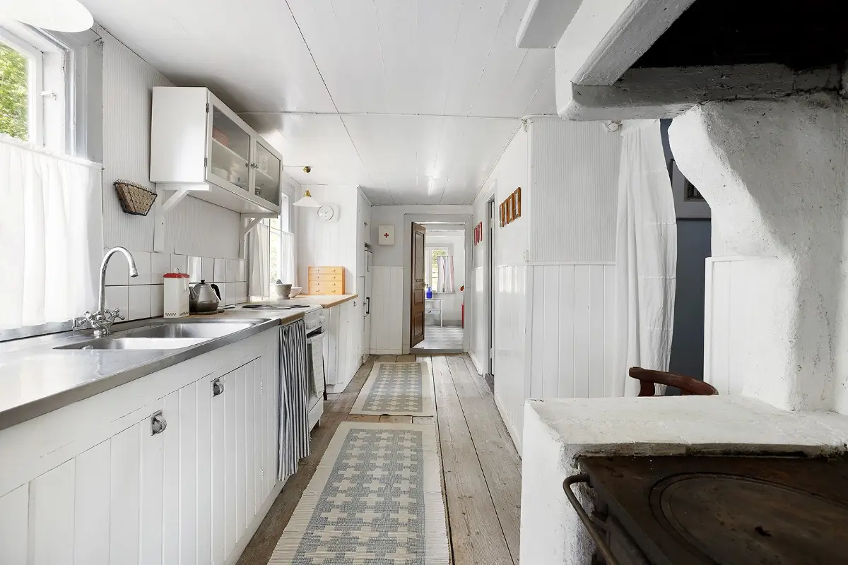 19th-century-manor-south-east-sweden-cheapscandihomes