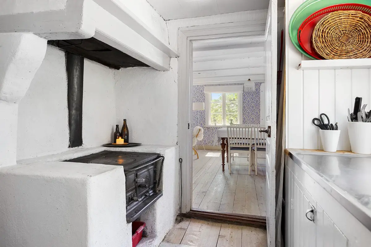 19th-century-manor-south-east-sweden-cheapscandihomes