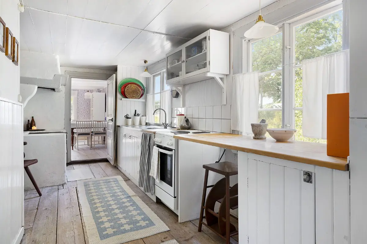 19th-century-manor-south-east-sweden-cheapscandihomes