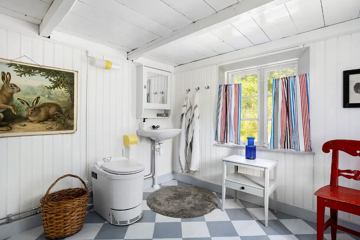 19th-century-manor-south-east-sweden-cheapscandihomes