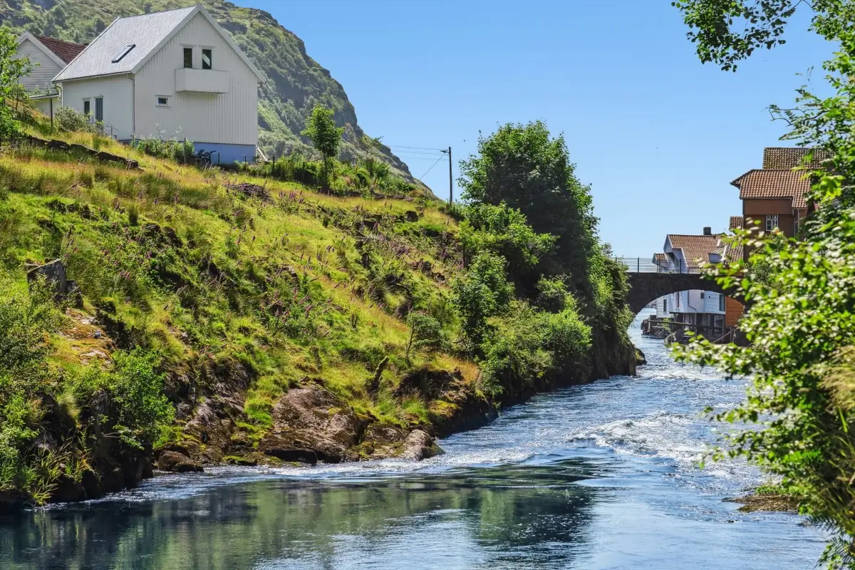 19th-century-riverside-home-south-norway-cheapscandihomes