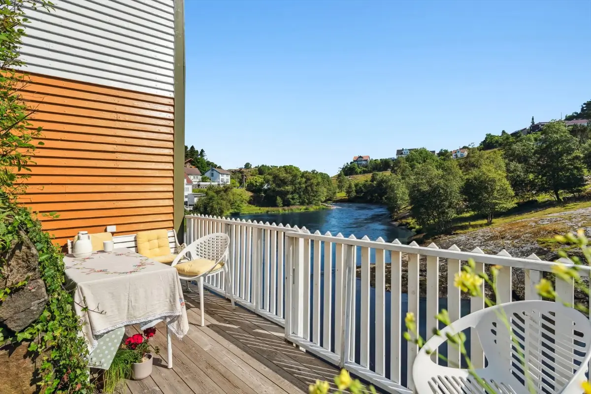 19th-century-riverside-home-south-norway-cheapscandihomes