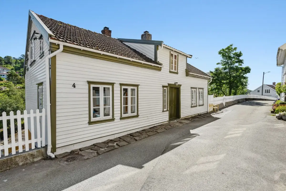 19th-century-riverside-home-south-norway-cheapscandihomes