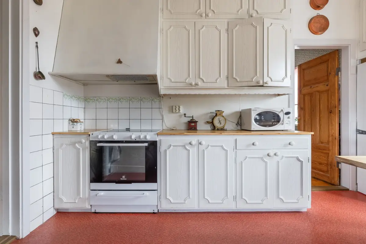 19th-century-train-station-central-sweden-cheapscandihomes