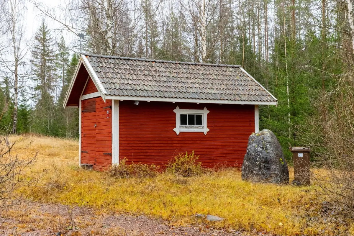 19th-century-train-station-central-sweden-cheapscandihomes