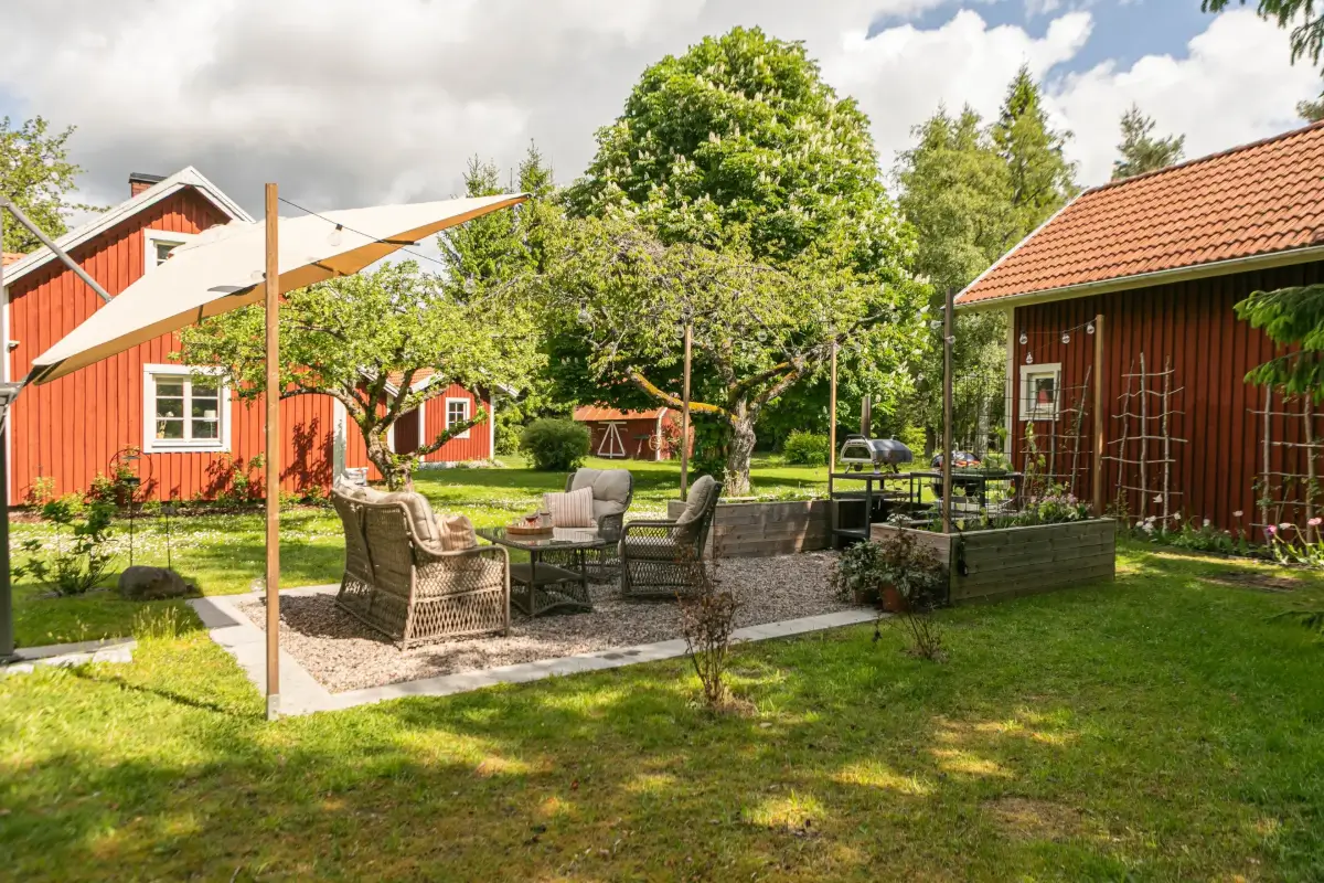 cozy-1930s-house-guest-houses-south-central-sweden-cheapscandihomes