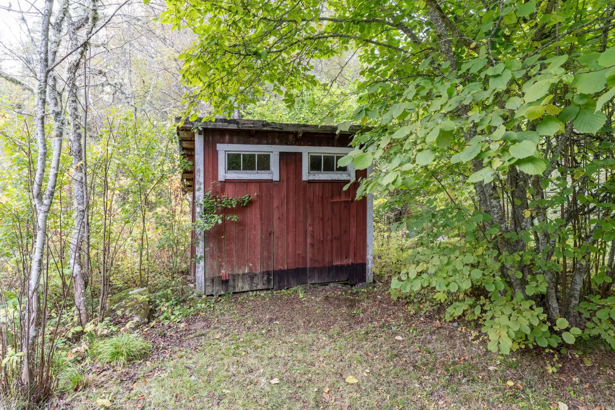 cozy-country-house-central-east-sweden-cheapscandihomes