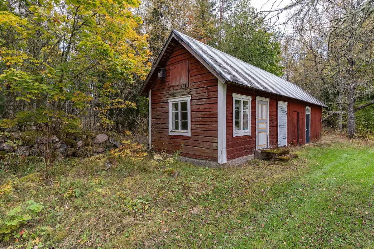 cozy-country-house-central-east-sweden-cheapscandihomes