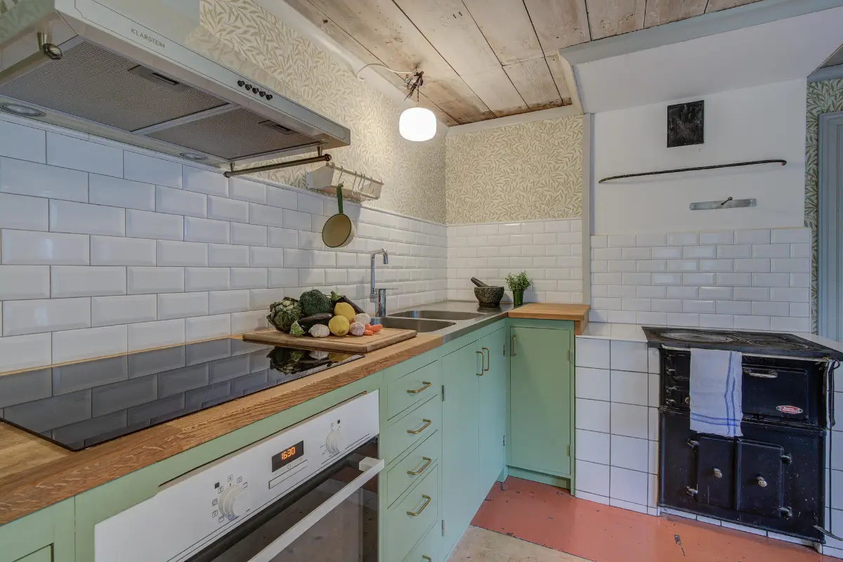 cozy-country-house-central-east-sweden-cheapscandihomes