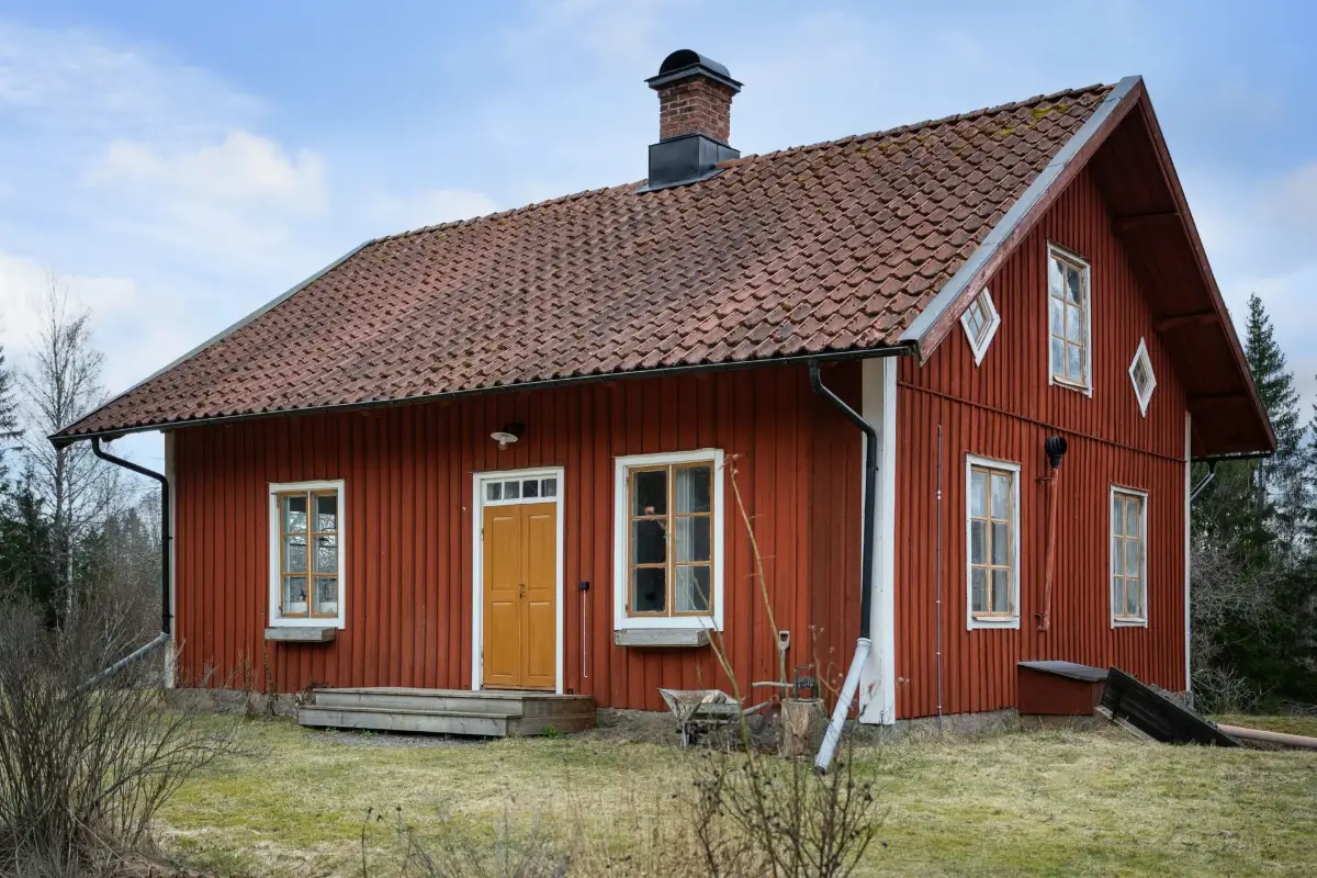 early-20th-century-croft-sörmland-central-east-sweden-cheapscandihomes