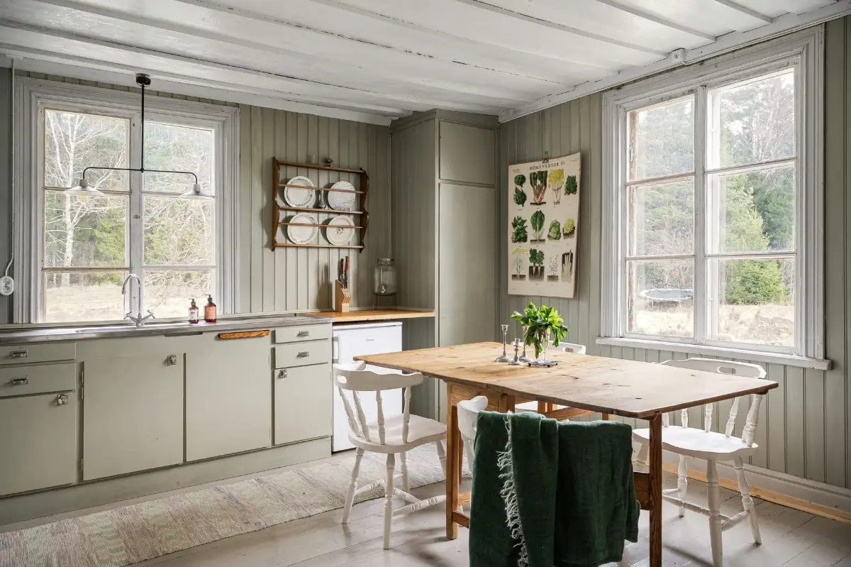 early-20th-century-croft-sörmland-central-east-sweden-cheapscandihomes