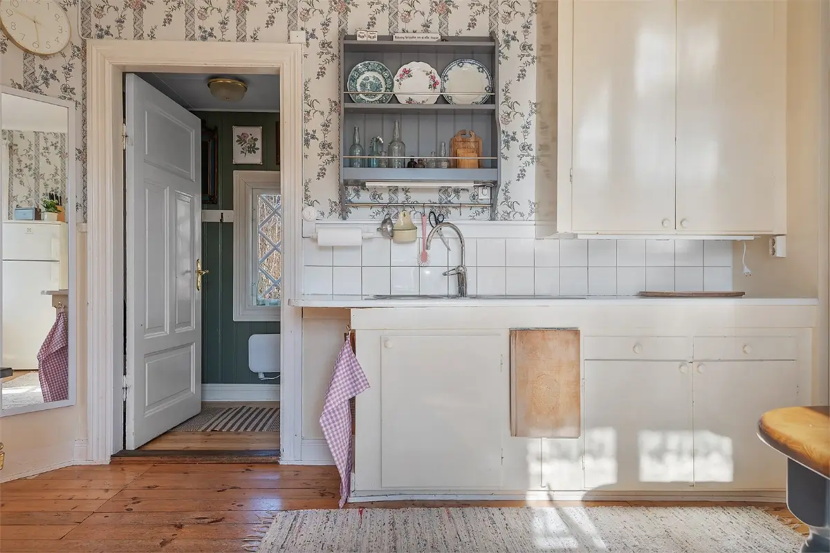 former-railway-guard-cottage-central-west-sweden-cheapscandihomes