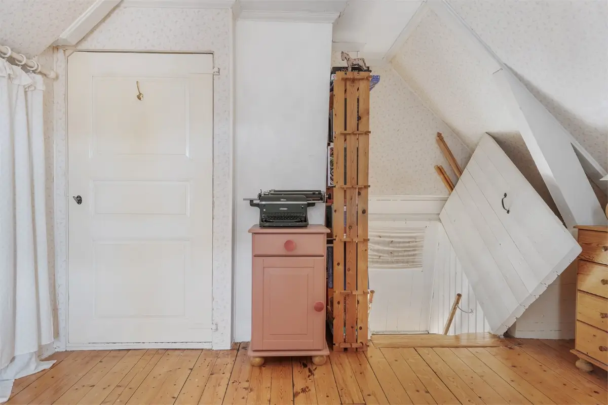 former-railway-guard-cottage-central-west-sweden-cheapscandihomes