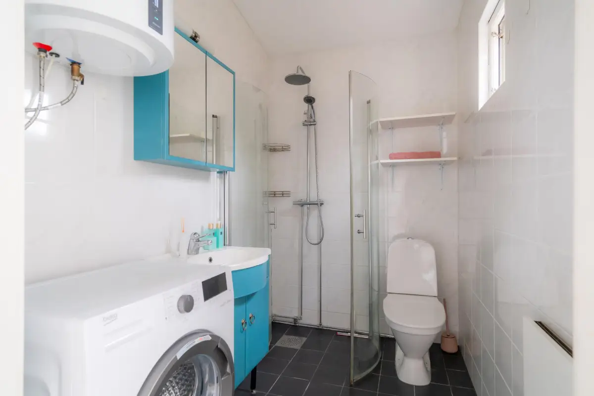 renovated-country-house-with-guest-apartment-central-sweden-cheapscandihomes