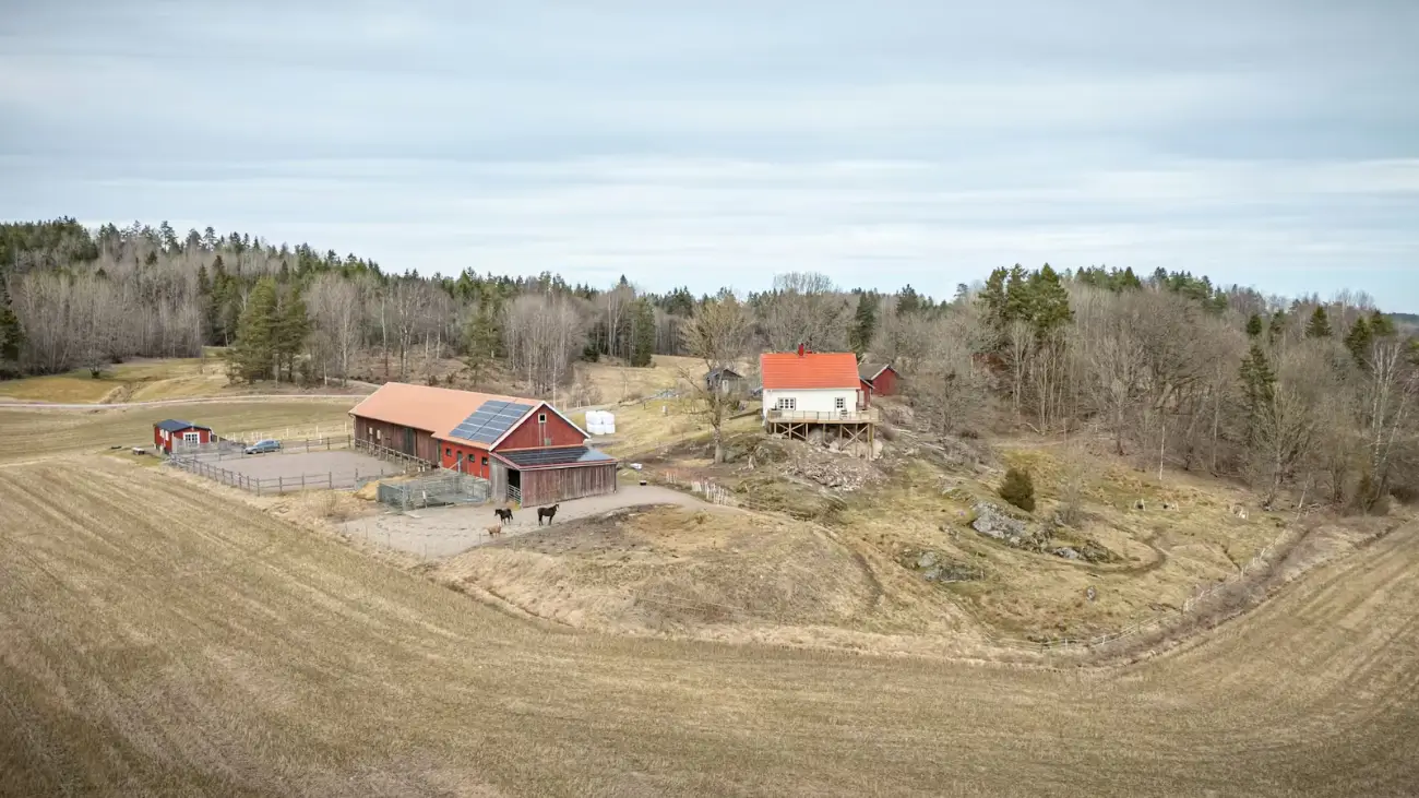renovated-small-horse-farm-south-west-sweden-cheapscandihomes