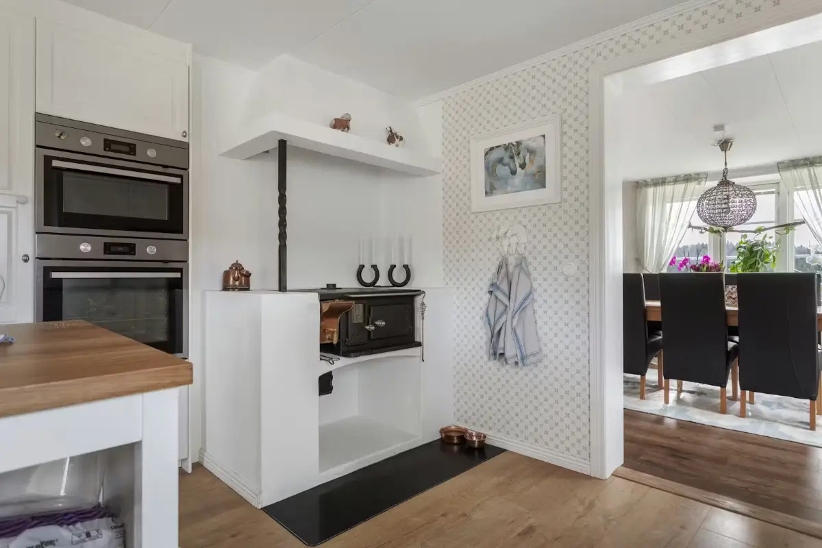 renovated-small-horse-farm-south-west-sweden-cheapscandihomes