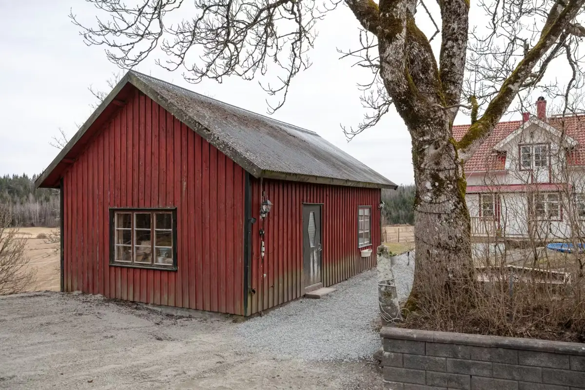 renovated-small-horse-farm-south-west-sweden-cheapscandihomes