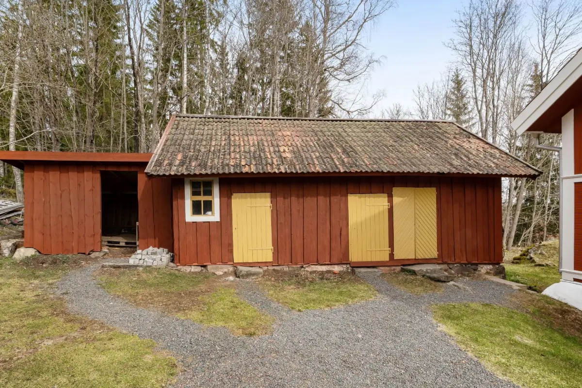 restored-19th-century-country-house-central-sweden-cheapscandihomes