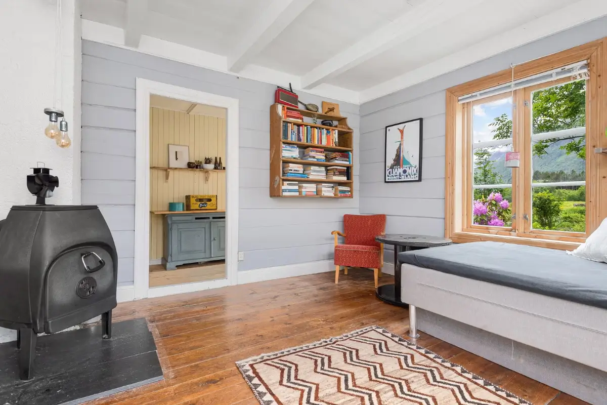 small-farm-west-norway-cheapscandihomes