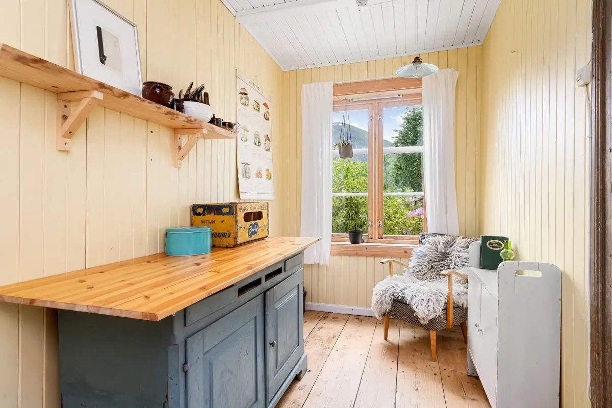 small-farm-west-norway-cheapscandihomes