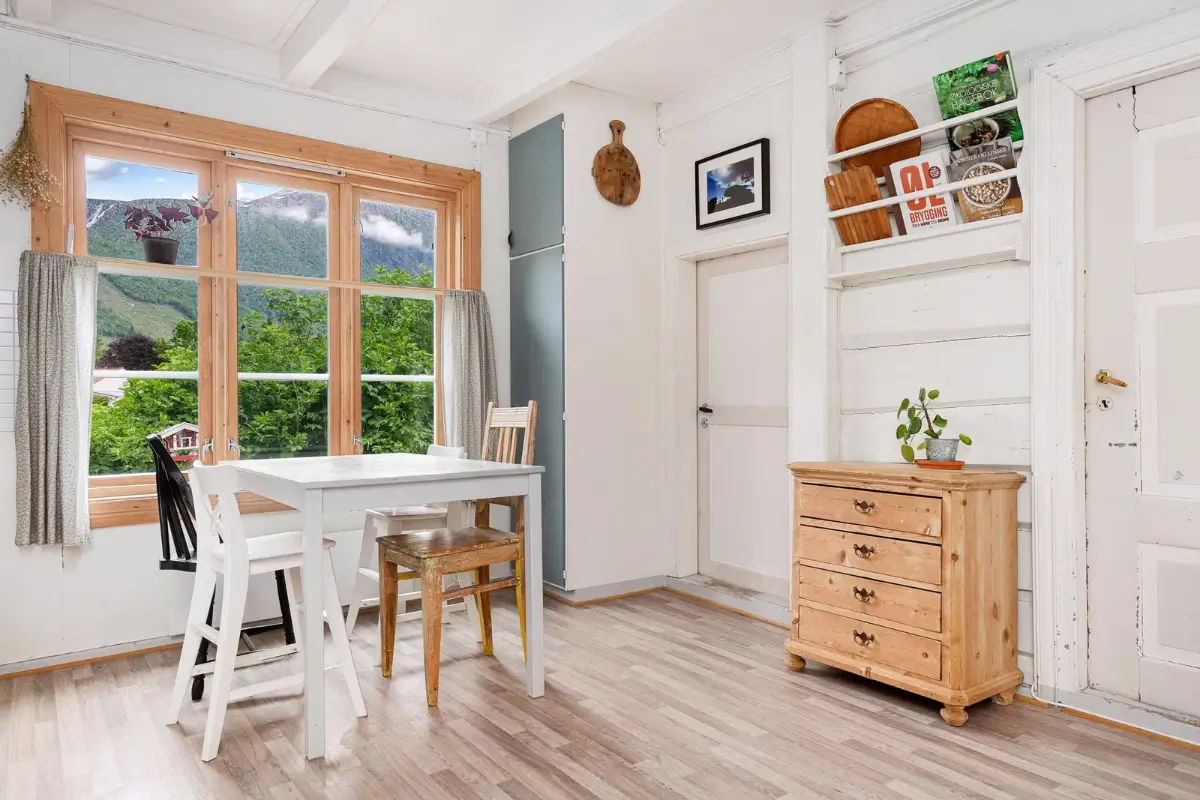 small-farm-west-norway-cheapscandihomes