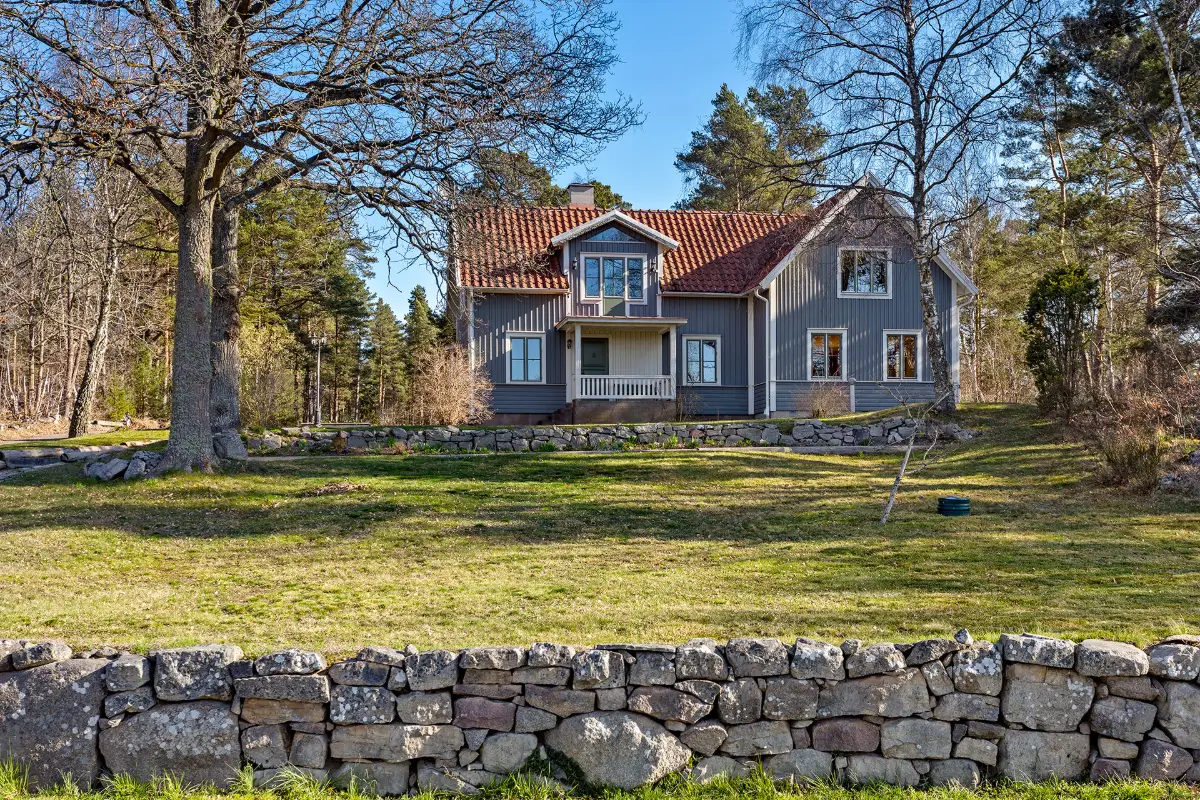 spacious-1940s-home-south-east-coast-sweden-cheapscandihomes