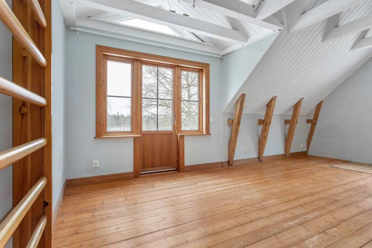 spacious-1940s-home-south-east-coast-sweden-cheapscandihomes