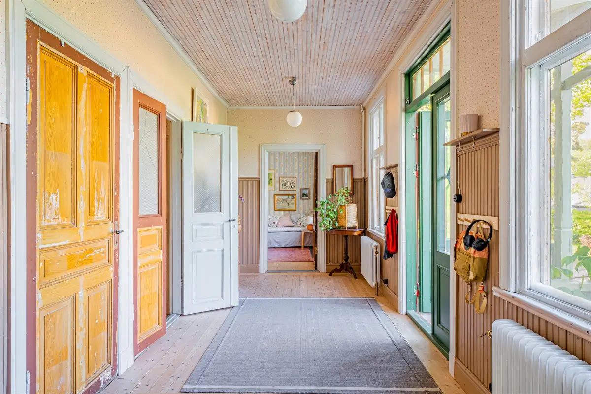 spacious-renovated-turn-of-the-century-house-central-sweden-cheapscandihomes