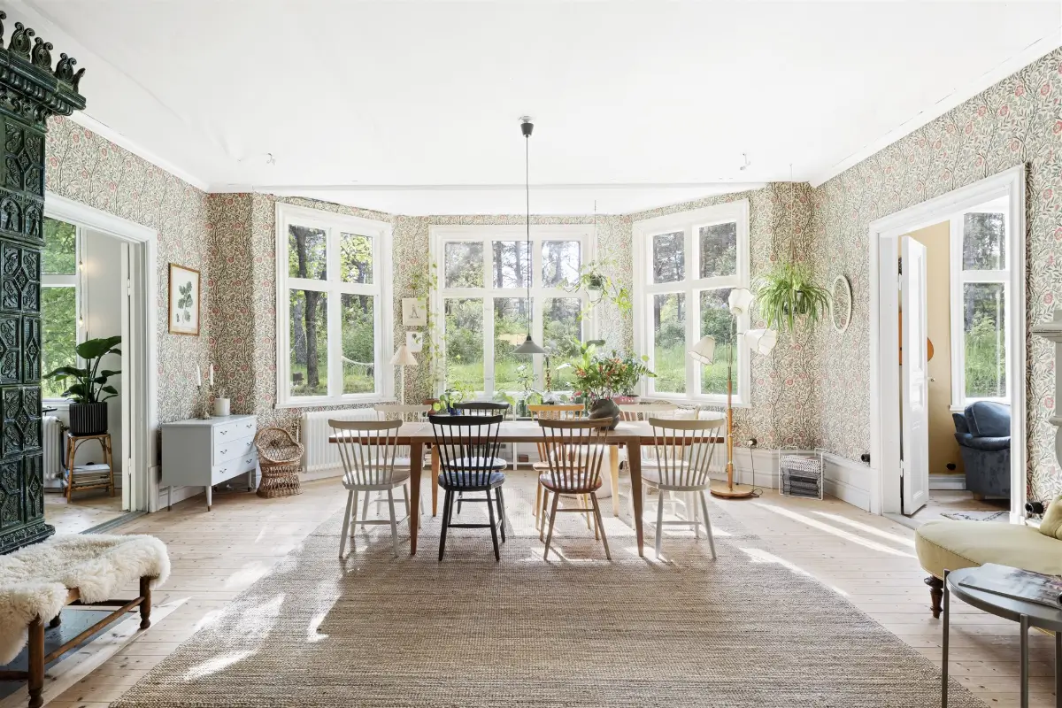 spacious-renovated-turn-of-the-century-house-central-sweden-cheapscandihomes