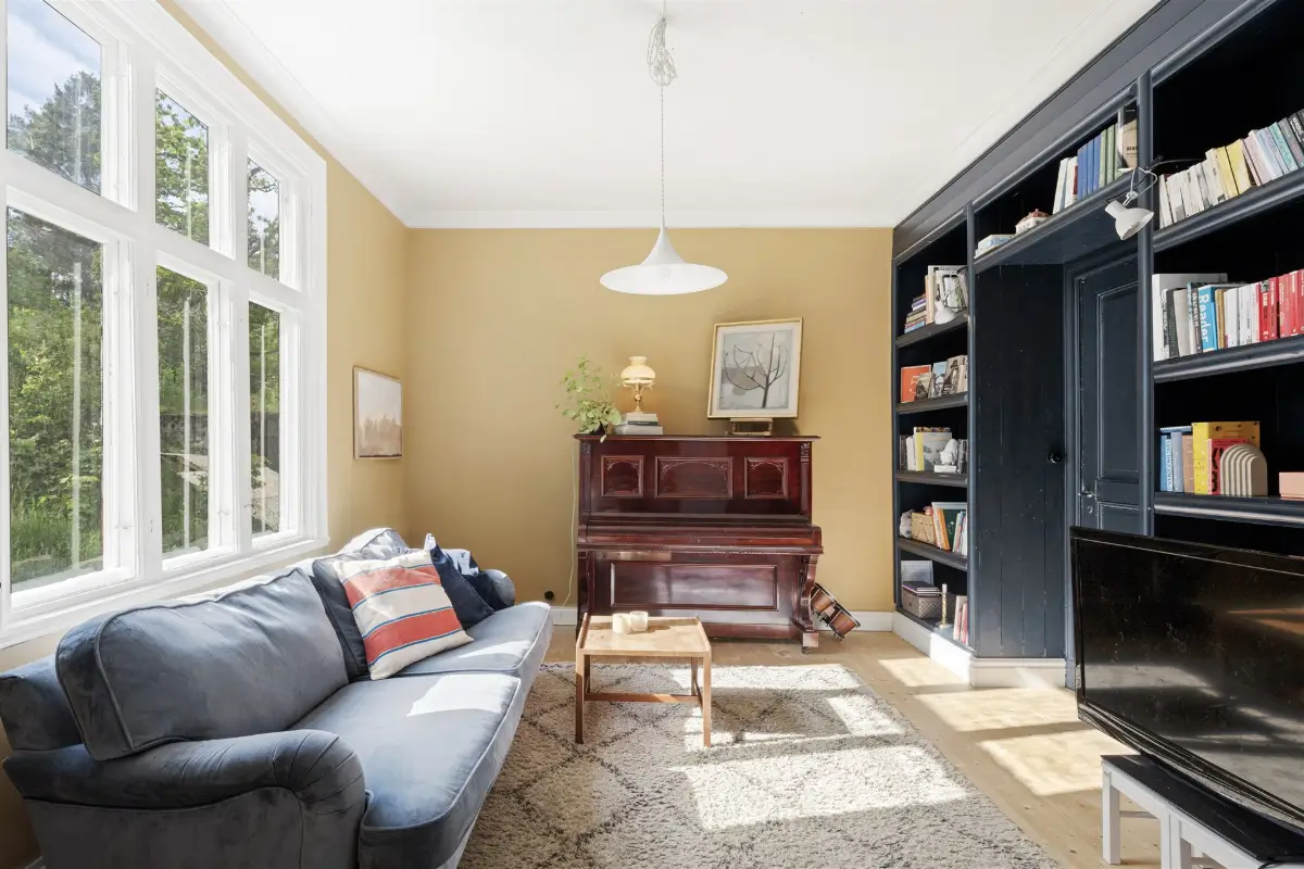 spacious-renovated-turn-of-the-century-house-central-sweden-cheapscandihomes