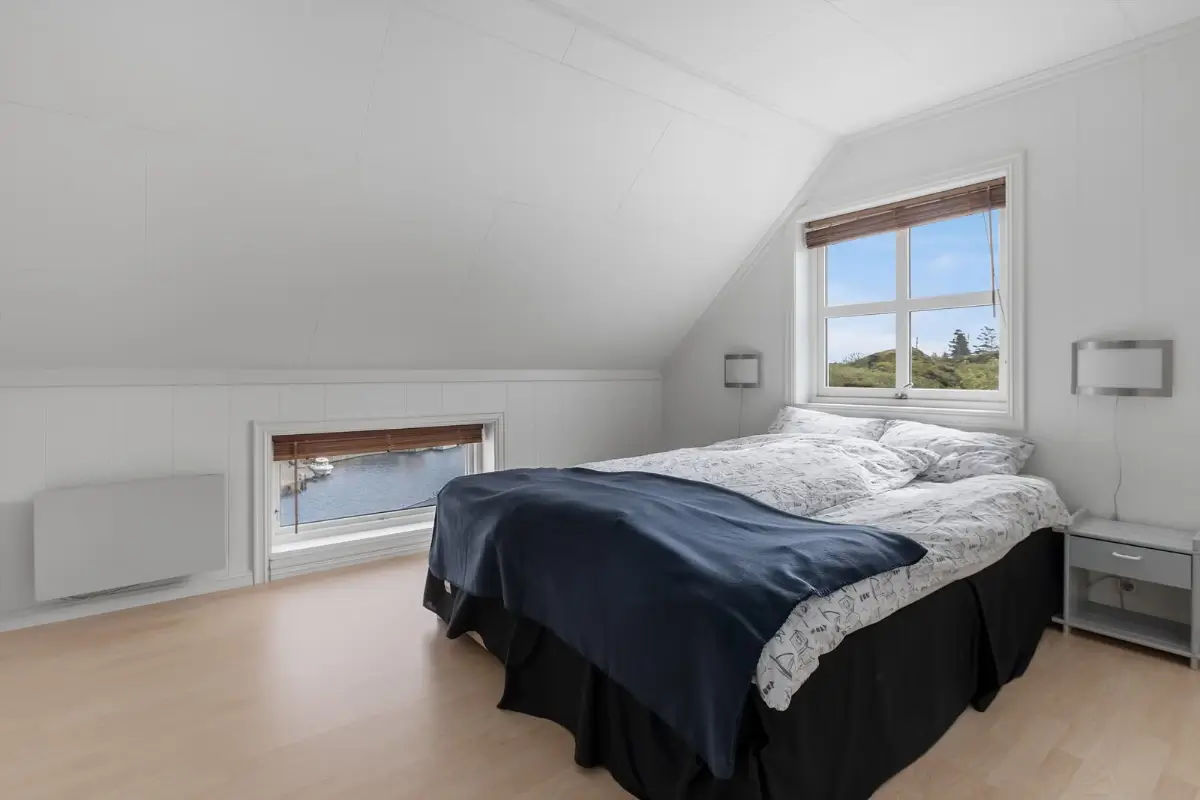 three-bedroom-coastal-home-norwegian-island-cheapscandihomes