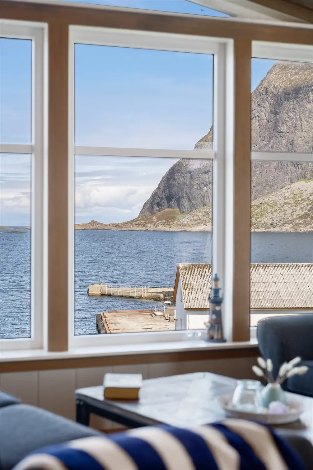 three-bedroom-coastal-home-norwegian-island-cheapscandihomes
