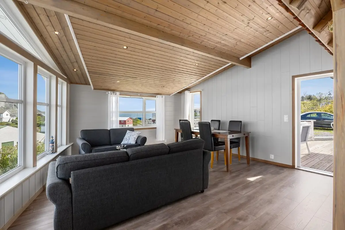 three-bedroom-coastal-home-norwegian-island-cheapscandihomes