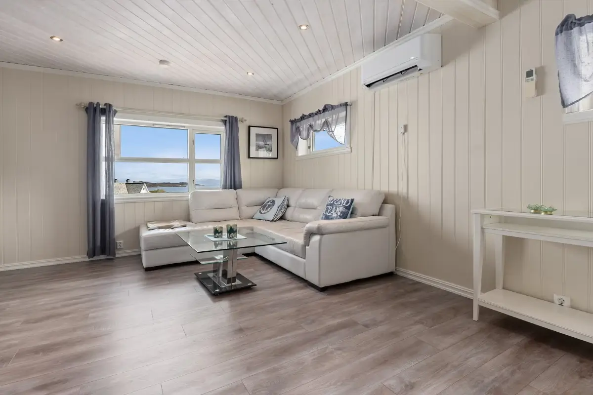 three-bedroom-coastal-home-norwegian-island-cheapscandihomes