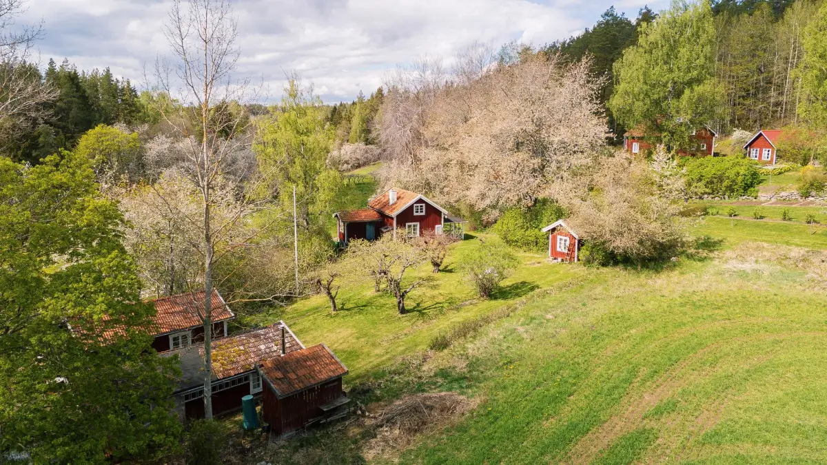 19th-century-croft-guest-houses-east-coast-south-sweden-cheapscandihomes